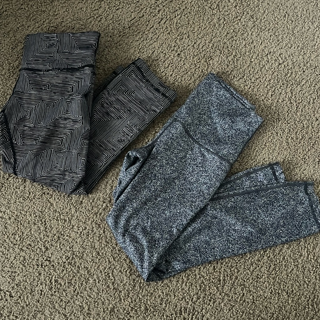 2 Pairs Lululemon Grey Pattern Align & Wunder Under Leggings, Lightly Worn